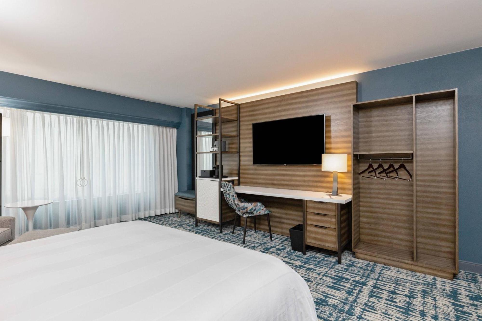 Marriott Anchorage Downtown Hotel Exterior photo