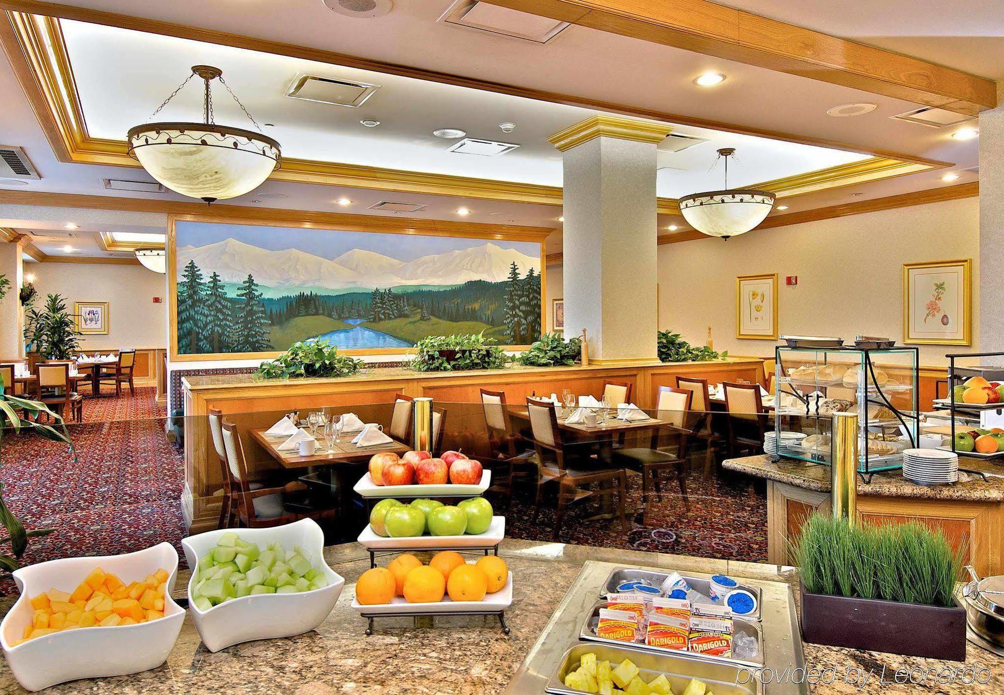Marriott Anchorage Downtown Hotel Restaurant photo